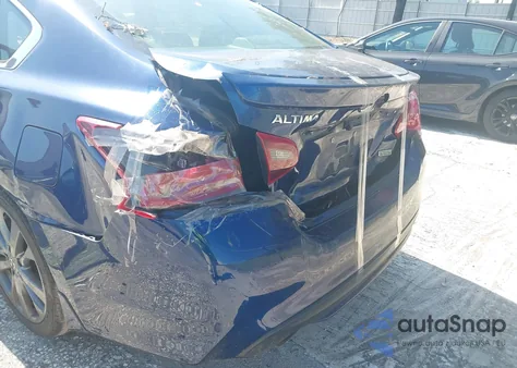 2018 Nissan Altima 2.5 Sr из США, поврежденный, VIN 1N4AL3AP1JC273334